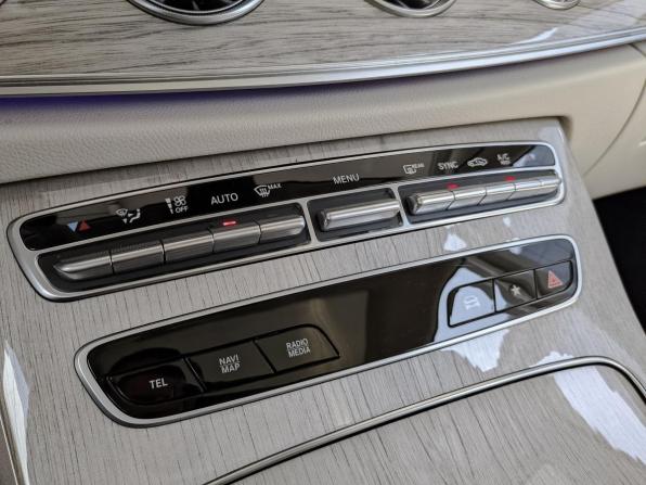 Mercedes-Benz E-Класс V (W213 S213 C238) Рестайлинг с пробегом 2021 года, цена 4 995 000 рублей, 61261 км, купе-хардтоп, Автокод Объявления