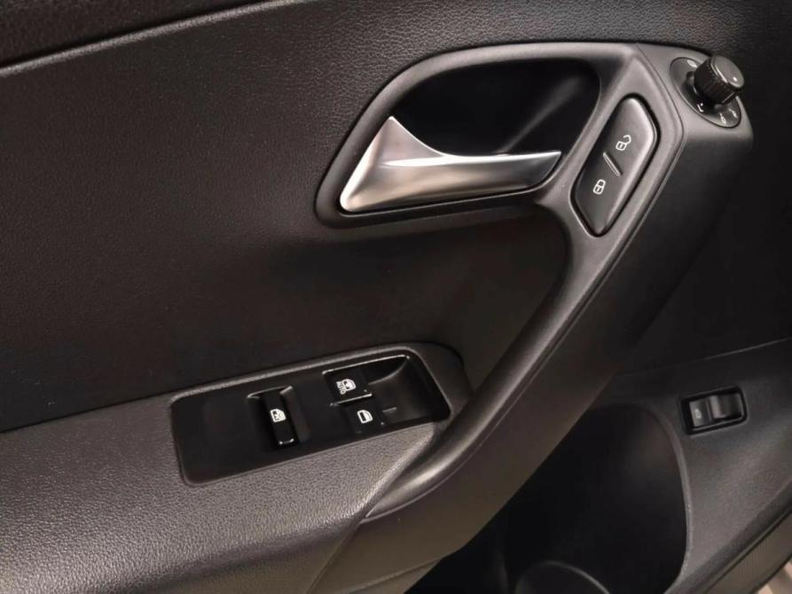 Volkswagen Polo V Рестайлинг Набережные Челны  - изображение 6