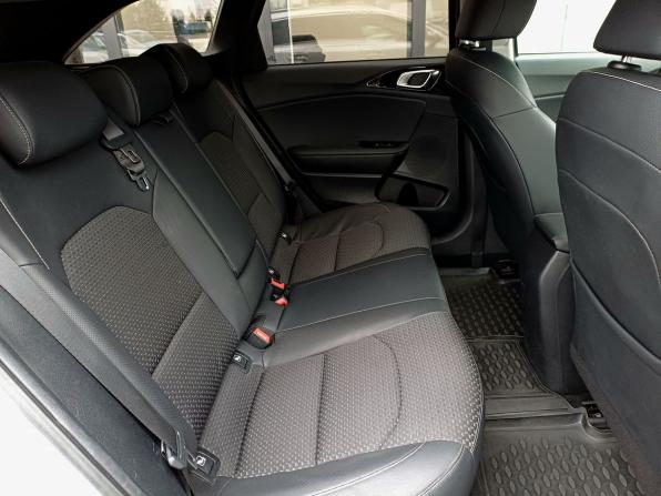 Kia Ceed III с пробегом 2019 года, цена 1 799 000 рублей, 121852 км, универсал, Автокод Объявления