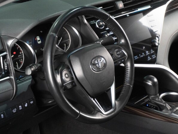 Toyota Camry VIII (XV70) с пробегом 2019 года, цена 2 829 000 рублей, 110961 км, седан, Автокод Объявления