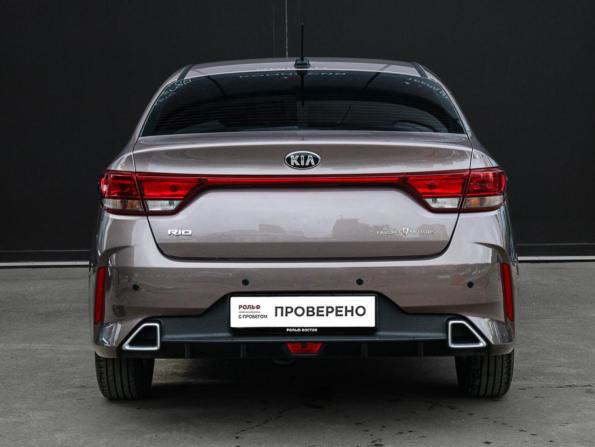 Kia Rio IV Рестайлинг с пробегом 2021 года, цена 1 700 000 рублей, 79858 км, седан, Автокод Объявления