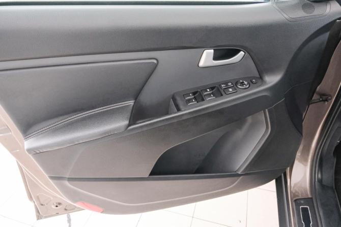 Kia Sportage III с пробегом 2013 года, цена 1 399 000 рублей, 179386 км, внедорожник, Автокод Объявления