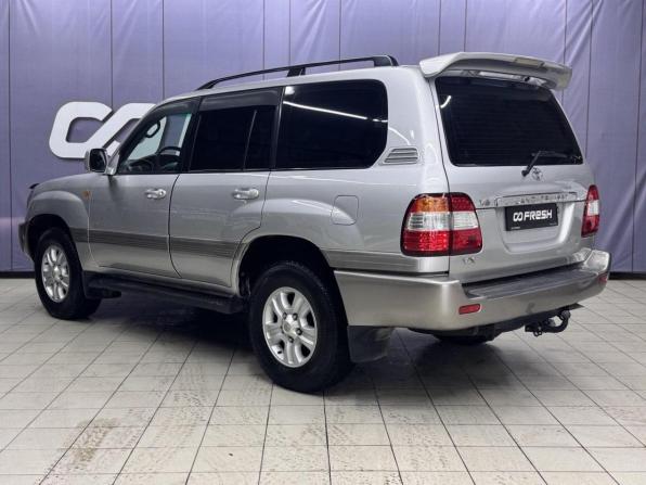 Toyota Land Cruiser 100 Series Рестайлинг 2 с пробегом 2005 года, цена 2 899 000 рублей, 240000 км, внедорожник, Автокод Объявления