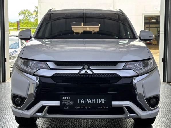 Mitsubishi Outlander III Рестайлинг 3 с пробегом 2022 года, цена 2 800 000 рублей, 41703 км, внедорожник, Автокод Объявления