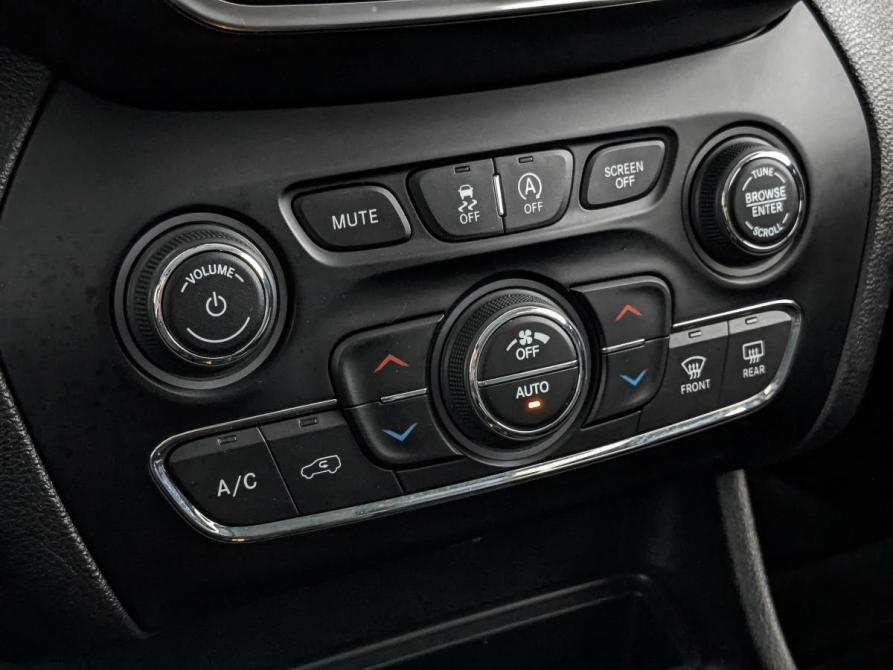 Jeep Cherokee V (KL) Рестайлинг Москва  - изображение 21