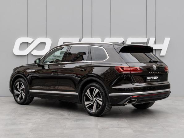Volkswagen Touareg III с пробегом 2019 года, цена 3 380 000 рублей, 249776 км, внедорожник, Автокод Объявления