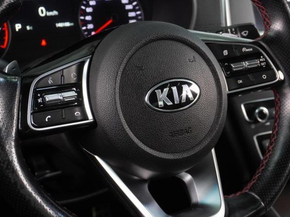 Kia Optima IV Рестайлинг с пробегом 2019 года, цена 1 944 070 рублей, 140106 км, седан, Автокод Объявления