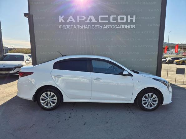 Kia Rio IV Рестайлинг с пробегом 2021 года, цена 1 660 000 рублей, 103706 км, седан, Автокод Объявления