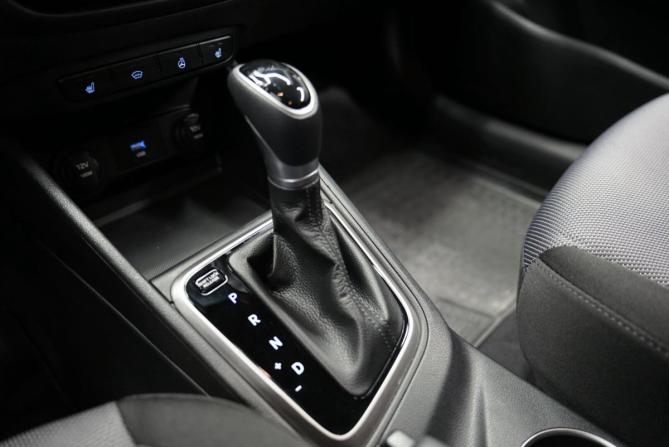 Hyundai Solaris II Рестайлинг с пробегом 2022 года, цена 1 844 000 рублей, 51800 км, седан, Автокод Объявления