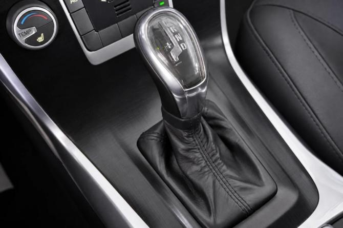 Volvo XC70 II Рестайлинг с пробегом 2013 года, цена 1 530 000 рублей, 177420 км, универсал, Автокод Объявления