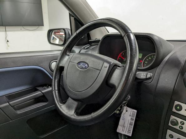 Ford Fusion I с пробегом 2005 года, цена 490 000 рублей, 90642 км, хэтчбек, Автокод Объявления