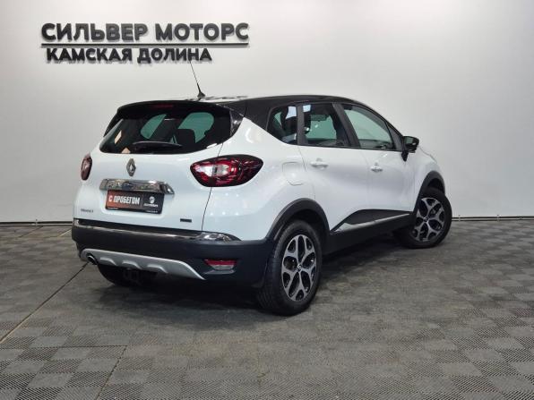 Renault Kaptur I с пробегом 2017 года, цена 1 465 000 рублей, 135750 км, внедорожник, Автокод Объявления