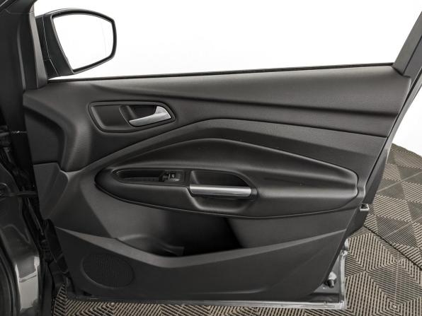 Ford Kuga II Рестайлинг с пробегом 2018 года, цена 1 895 000 рублей, 71957 км, внедорожник, Автокод Объявления