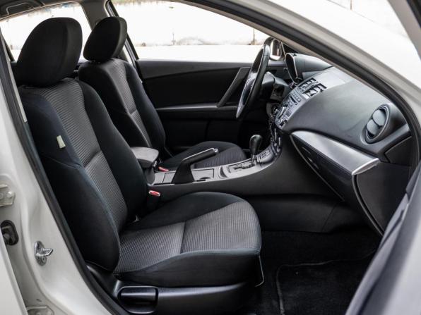 Mazda 3 II (BL) Рестайлинг с пробегом 2012 года, цена 1 325 000 рублей, 48212 км, седан, Автокод Объявления