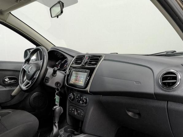 Renault Sandero II Рестайлинг с пробегом 2018 года, цена 1 150 000 рублей, 96424 км, хэтчбек, Автокод Объявления