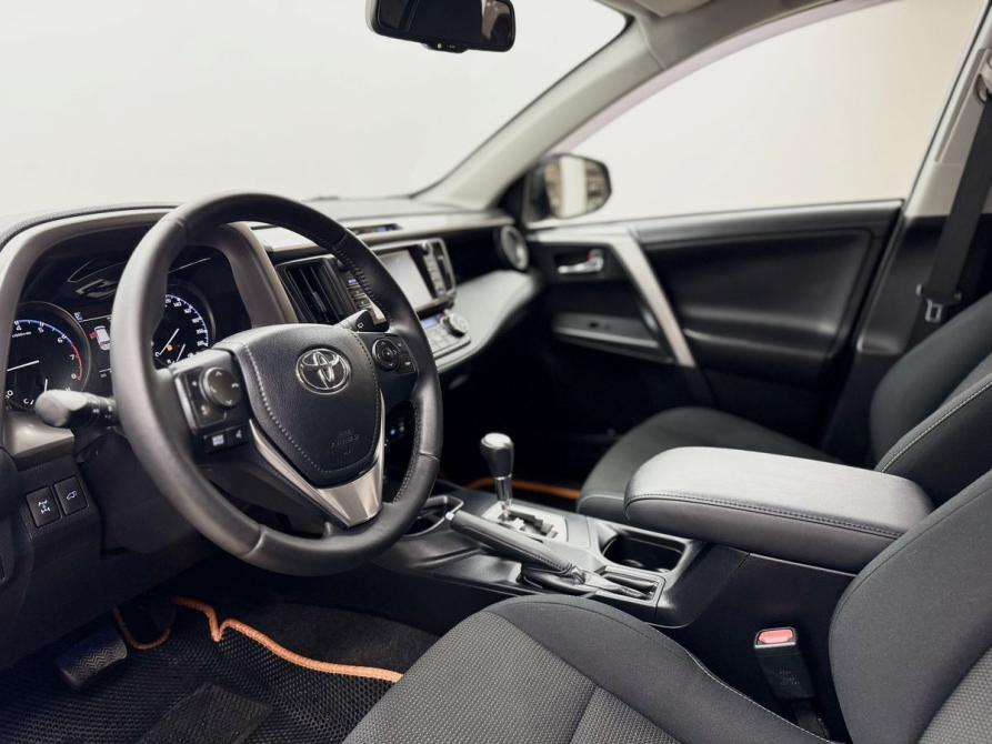 Toyota RAV4 IV (XA40) Рестайлинг Вологда  - изображение 11