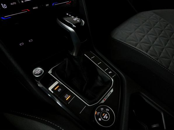 Volkswagen Tiguan II Рестайлинг с пробегом 2020 года, цена 2 449 000 рублей, 182000 км, внедорожник, Автокод Объявления