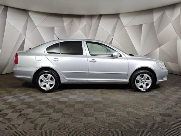Skoda Octavia II (A5) Рестайлинг с пробегом 2011 года, цена 955 000 рублей, 100526 км, лифтбек, Автокод Объявления