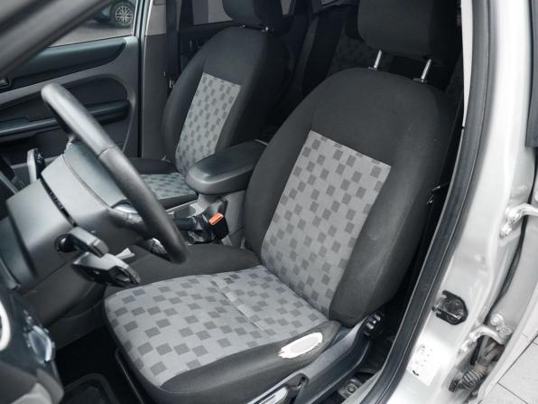 Ford Focus II Рестайлинг с пробегом 2009 года, цена 599 000 рублей, 279942 км, хэтчбек, Автокод Объявления
