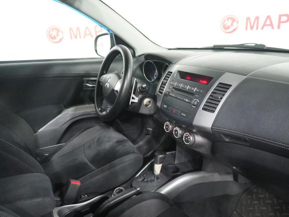 Mitsubishi Outlander II Рестайлинг с пробегом 2010 года, цена 917 000 рублей, 232700 км, внедорожник, Автокод Объявления