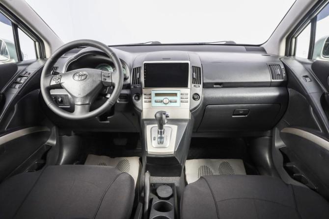 Toyota Corolla Verso I Рестайлинг с пробегом 2006 года, цена 949 000 рублей, 290850 км, компактвэн, Автокод Объявления