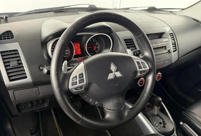 Mitsubishi Outlander II с пробегом 2007 года, цена 885 000 рублей, 204846 км, внедорожник, Автокод Объявления