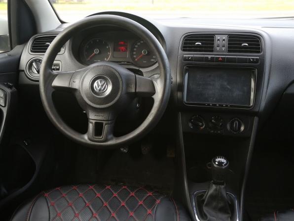 Volkswagen Polo V с пробегом 2012 года, цена 365 000 рублей, 440000 км, седан, Автокод Объявления