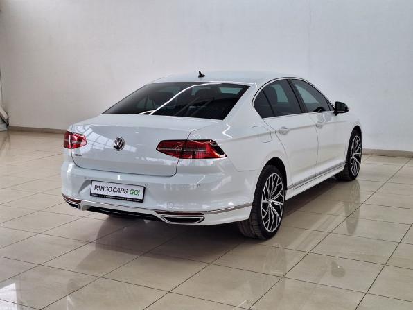 Volkswagen Passat B8 с пробегом 2018 года, цена 1 850 000 рублей, 240217 км, седан, Автокод Объявления