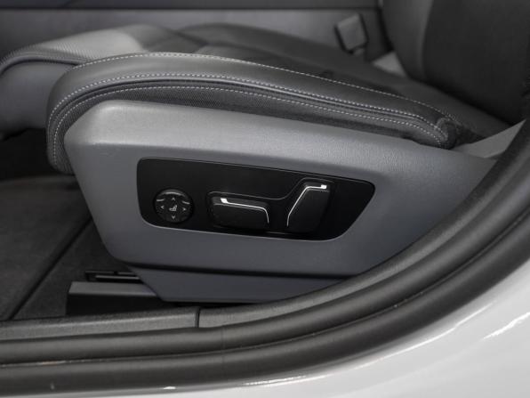 BMW 5 серии VIII (G60/G61/G68) с пробегом 2023 года, цена 6 850 000 рублей, 29999 км, седан, Автокод Объявления