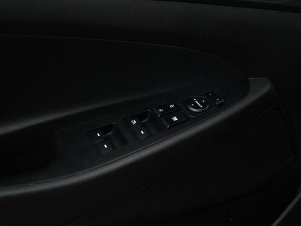 Hyundai Tucson III с пробегом 2018 года, цена 2 049 050 рублей, 58839 км, внедорожник, Автокод Объявления