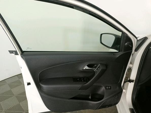 Volkswagen Polo V с пробегом 2012 года, цена 585 000 рублей, 240000 км, седан, Автокод Объявления