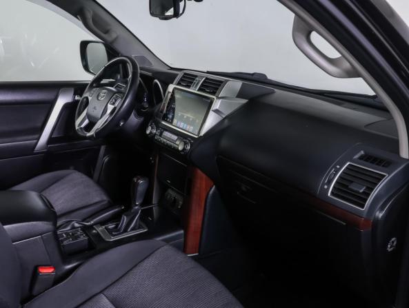 Toyota Land Cruiser Prado 150 Series Рестайлинг 1 с пробегом 2015 года, цена 3 890 000 рублей, 128742 км, внедорожник, Автокод Объявления