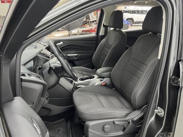 Ford Kuga II с пробегом 2016 года, цена 1 440 000 рублей, 170509 км, внедорожник, Автокод Объявления
