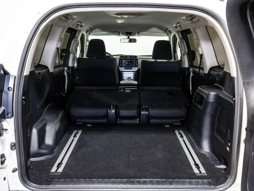 Toyota Land Cruiser Prado 150 Series Рестайлинг 3 Санкт-Петербург  - изображение 30