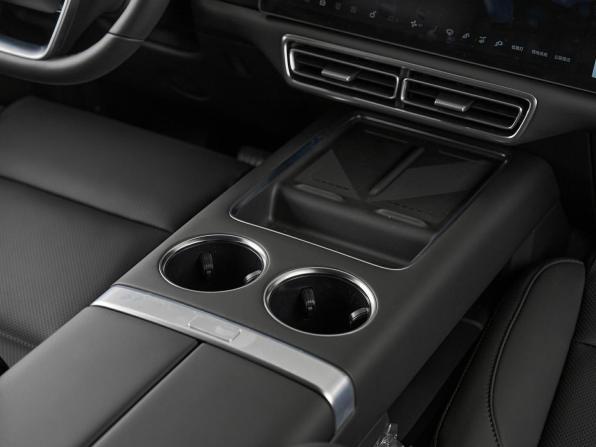 Новый Li Auto (Lixiang) L7 I Рестайлинг 2026 года, цена 10 690 000 рублей, внедорожник, Автокод Объявления