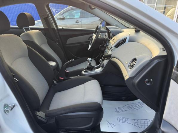 Chevrolet Cruze I Рестайлинг с пробегом 2013 года, цена 675 000 рублей, 225363 км, седан, Автокод Объявления