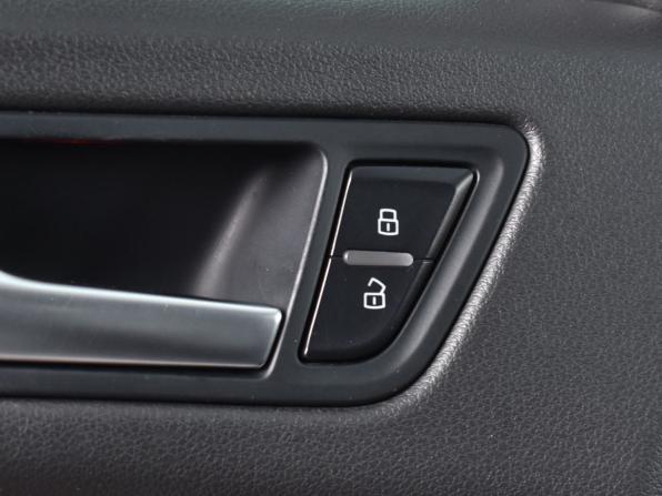 Audi Q5 I (8R) Рестайлинг с пробегом 2012 года, цена 1 999 995 рублей, 159300 км, внедорожник, Автокод Объявления