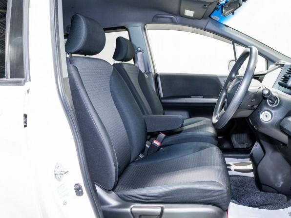 Honda Freed I Рестайлинг с пробегом 2011 года, цена 1 145 000 рублей, 103680 км, компактвэн, Автокод Объявления