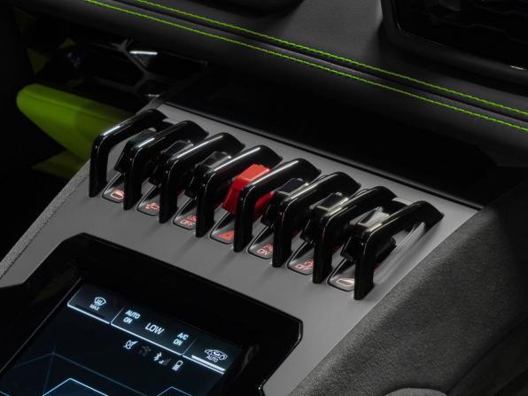 Lamborghini Huracán I Рестайлинг с пробегом 2024 года, цена 36 700 000 рублей, 477 км, купе, Автокод Объявления