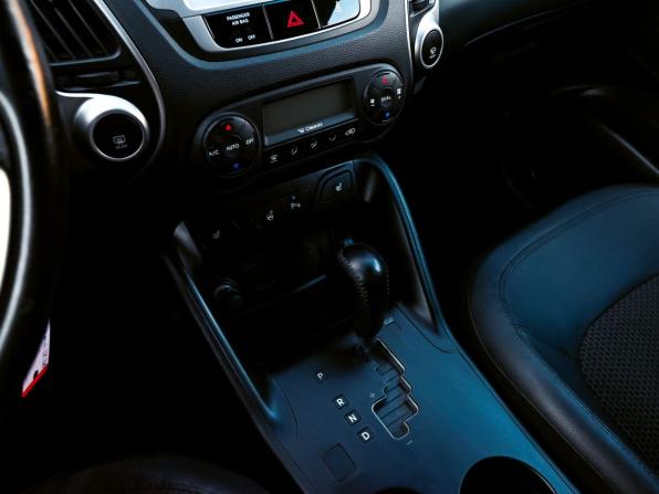 Hyundai ix35 I с пробегом 2012 года, цена 1 190 000 рублей, 250082 км, внедорожник, Автокод Объявления