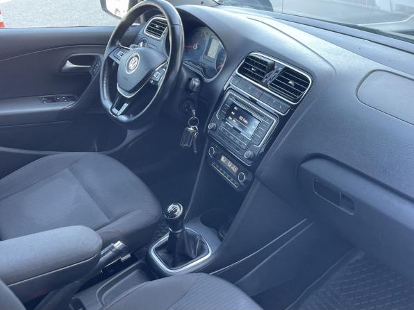 Volkswagen Polo V Рестайлинг с пробегом 2018 года, цена 750 000 рублей, 234300 км, седан, Автокод Объявления