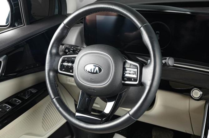 Kia Carnival IV с пробегом 2020 года, цена 4 699 000 рублей, 93706 км, минивэн, Автокод Объявления