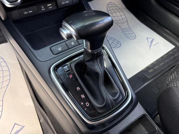 Kia Rio IV с пробегом 2018 года, цена 1 500 000 рублей, 95181 км, хэтчбек, Автокод Объявления