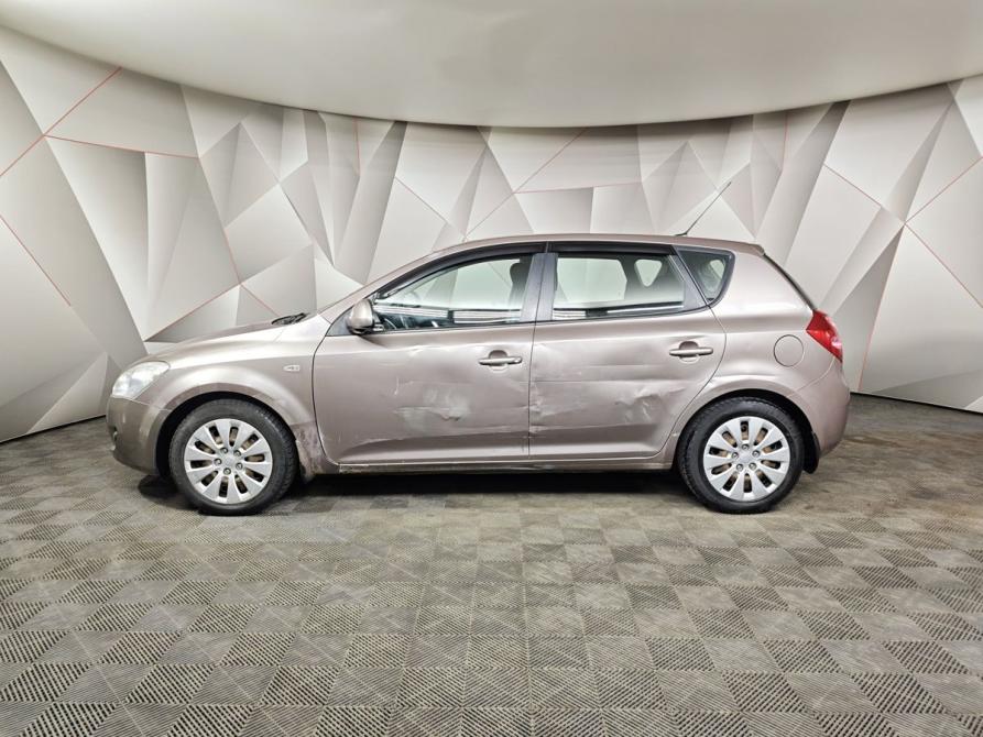 Kia Ceed I Москва  - изображение 5