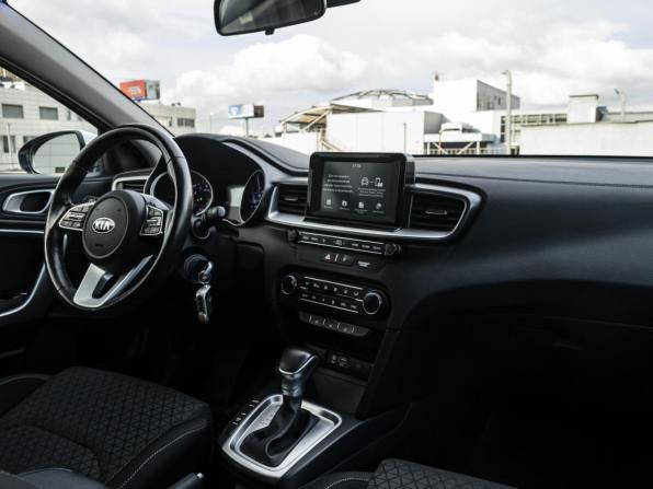 Kia Ceed III с пробегом 2019 года, цена 1 976 768 рублей, 46267 км, универсал, Автокод Объявления