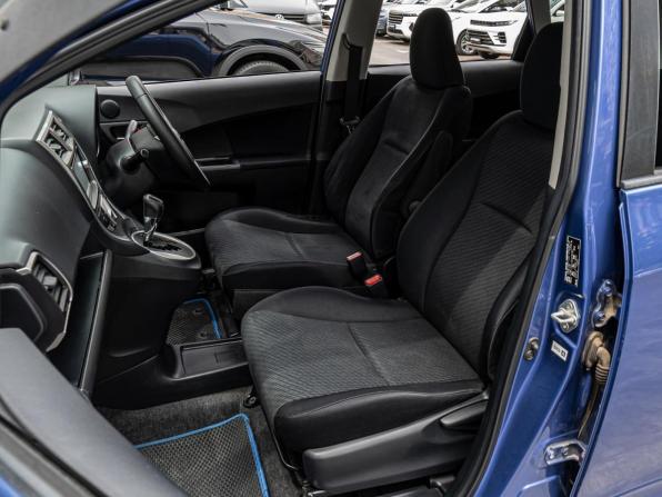 Toyota Ractis II с пробегом 2012 года, цена 850 000 рублей, 122331 км, хэтчбек, Автокод Объявления