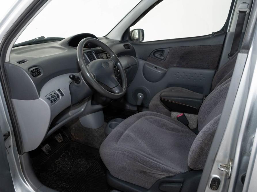 Toyota Yaris I Казань  - изображение 5