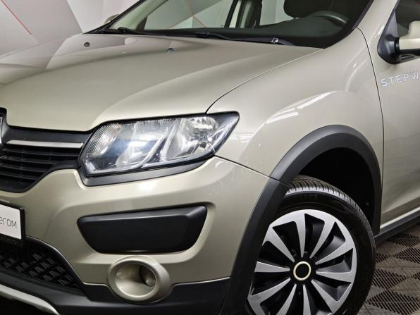 Renault Sandero II с пробегом 2016 года, цена 947 000 рублей, 136166 км, хэтчбек, Автокод Объявления