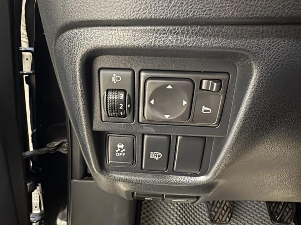 Nissan Juke I с пробегом 2011 года, цена 797 000 рублей, 242104 км, внедорожник, Автокод Объявления