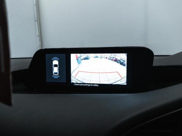 Mazda 3 IV (BP) с пробегом 2021 года, цена 1 500 000 рублей, 115920 км, хэтчбек, Автокод Объявления